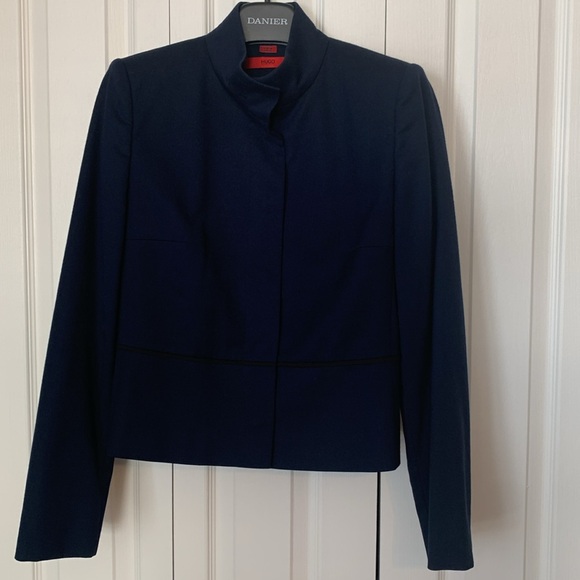 Ladies Hugo Boss Blazer - Picture 6 of 11